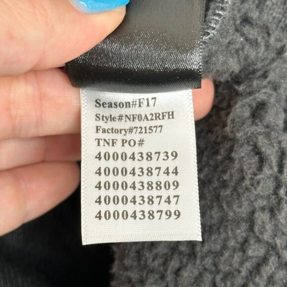 The North Face Woman's Maggy Sweater Gray Full Zip Fleece Jacket Coat Size L/G - Picture 7 of 8